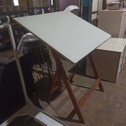 Mesa de desenho prancheta regulável